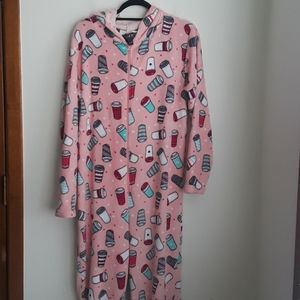 It's just a kiss coffee cups pajamas Sz L/XL